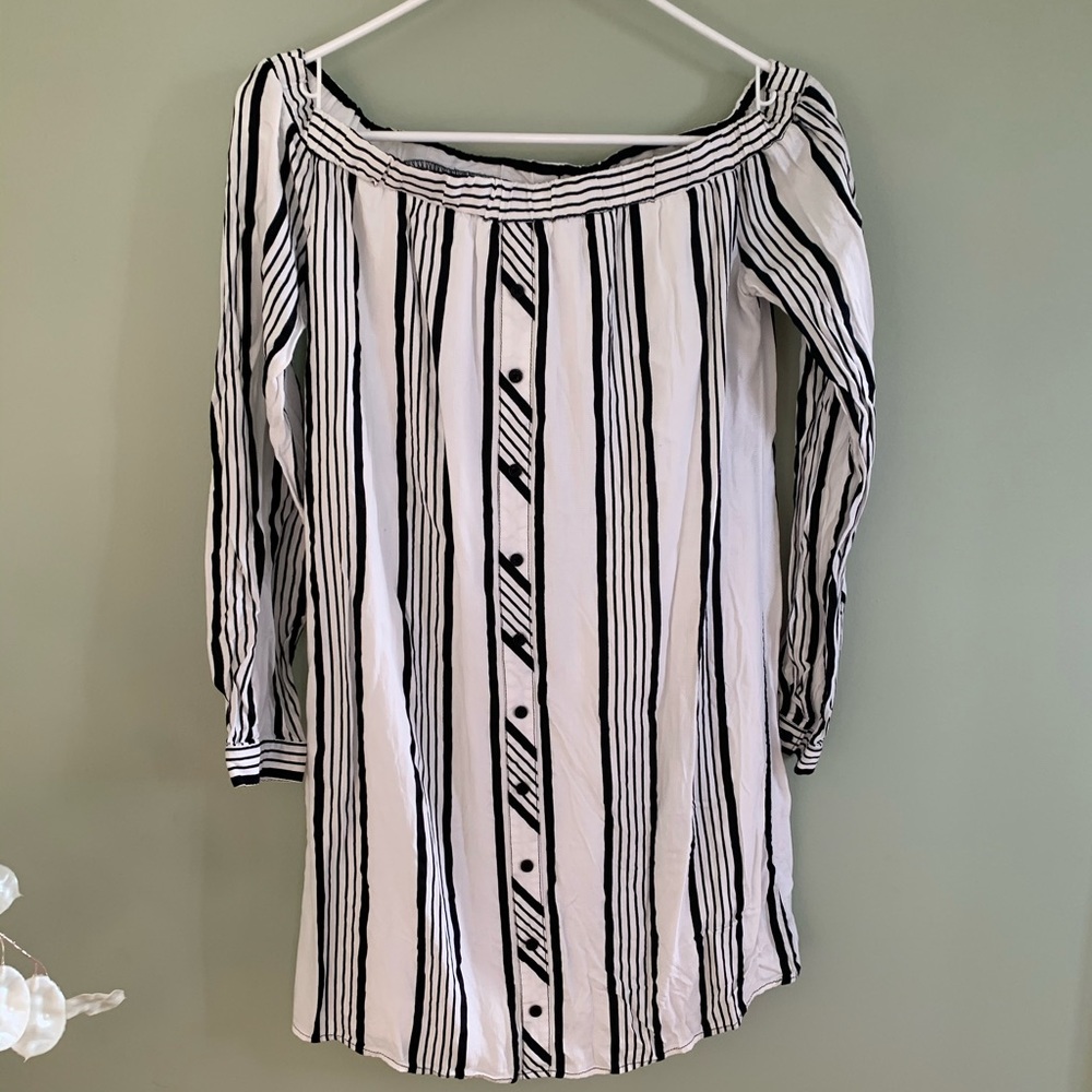 Off-the-shoulder Dress